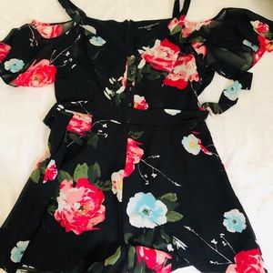 Guess Floral Jumpsuits 🍭